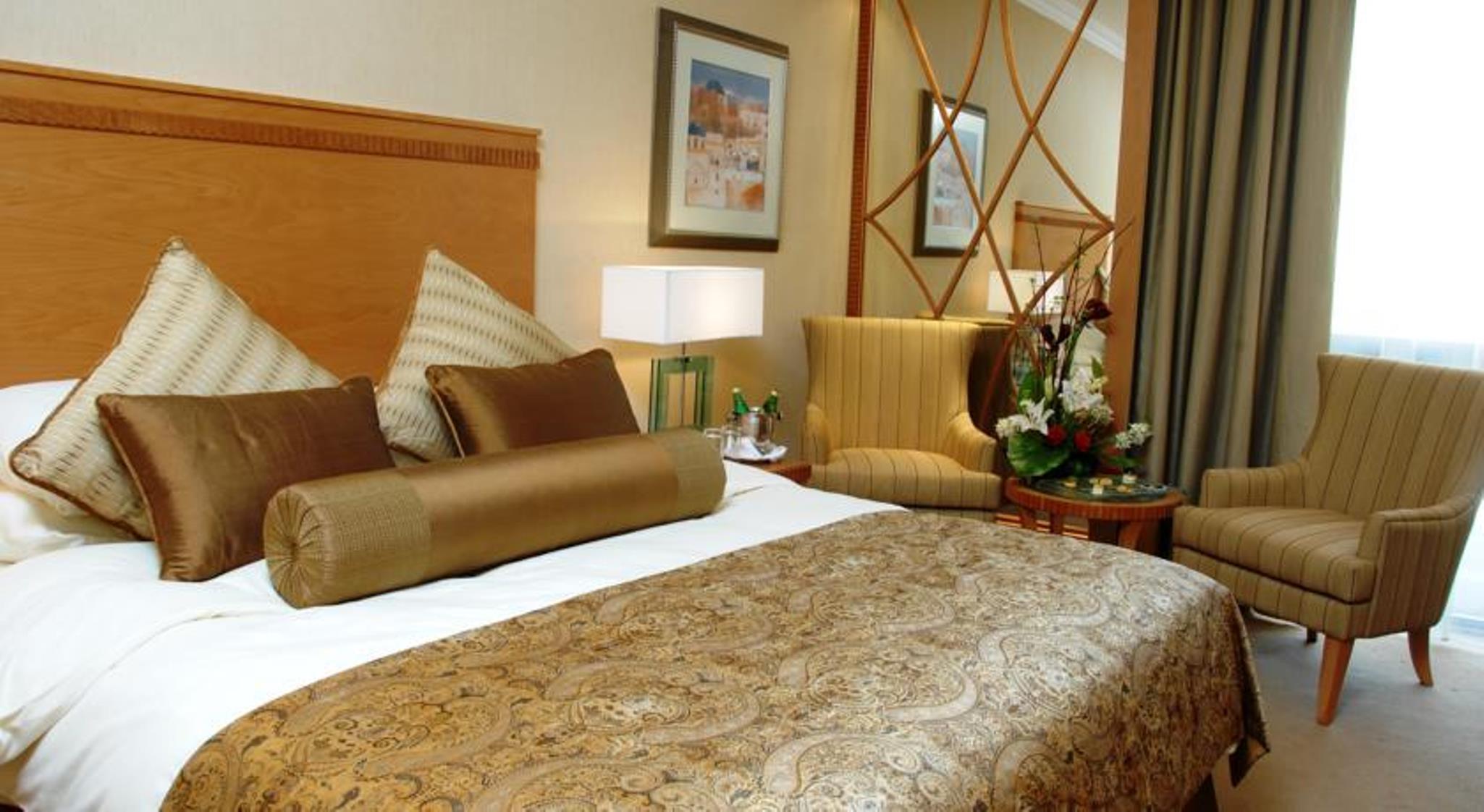 Golden Tulip Bahrain Hotel Manama Exterior foto