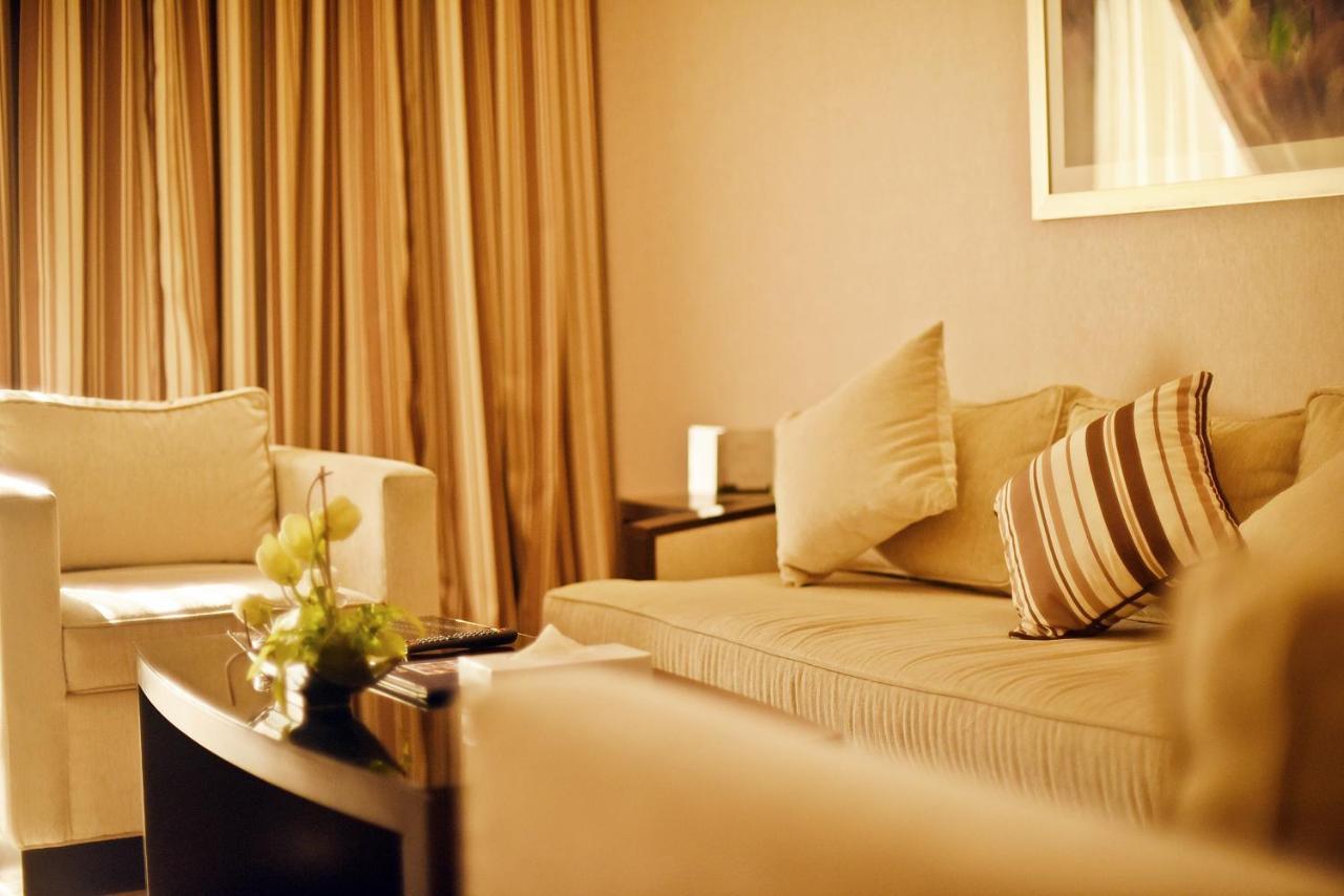 Golden Tulip Bahrain Hotel Manama Exterior foto