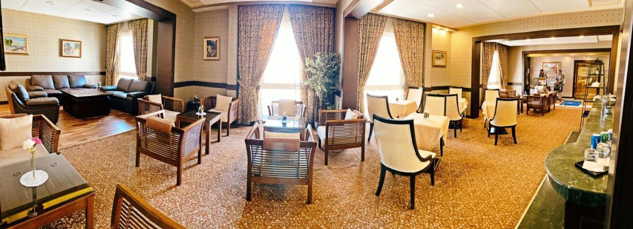 Golden Tulip Bahrain Hotel Manama Exterior foto